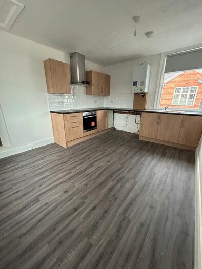 3 Bedroom Flat To Rent In London Road, Stockton Heath, Warrington, WA4