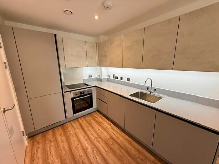 2 Bedroom Apartment To Rent In Herschel Street, Slough, SL1