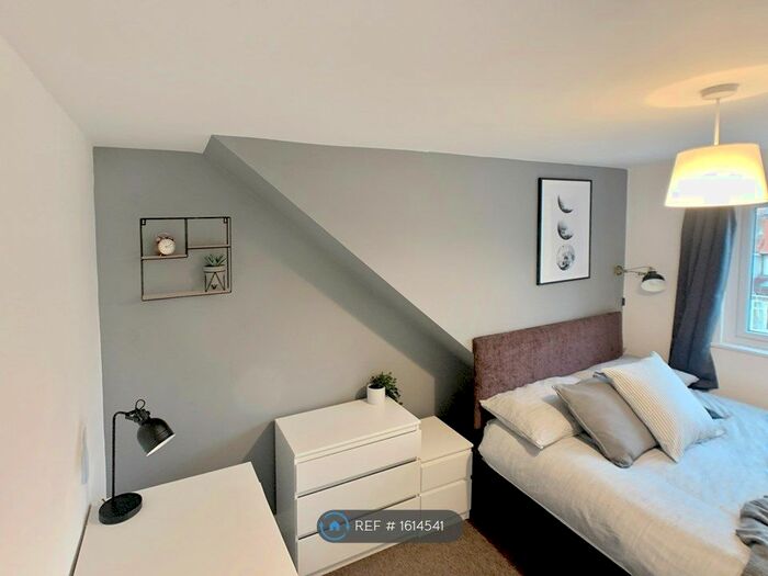 8 Bedroom Semi-Detached House To Rent In Granby Grove, Southampton, SO17