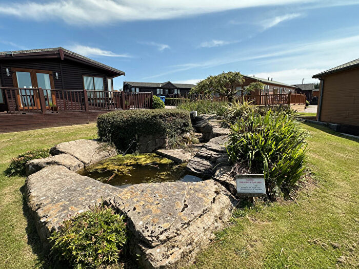 2 Bedroom Park Home For Sale In Mullacott Park, Ilfracombe, EX34