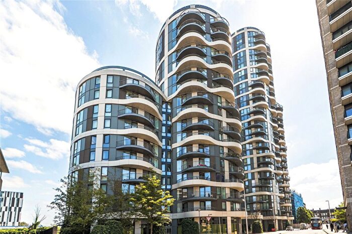 2 Bedroom Flat For Sale In - Cambridge Road, Barking, IG11