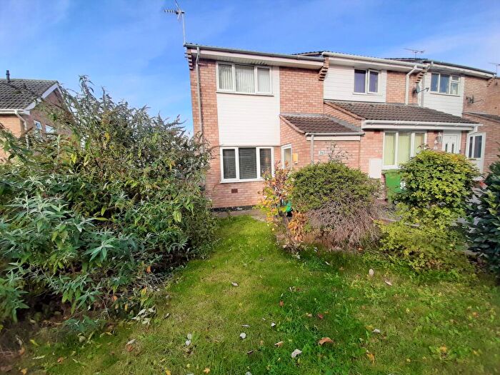 2 Bedroom End Of Terrace House To Rent In Culworth Drive, Wigston, LE18
