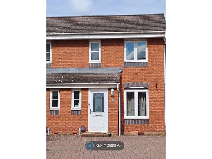 3 Bedroom Semi-Detached House To Rent In Megallan Way City Point, Derby, DE24