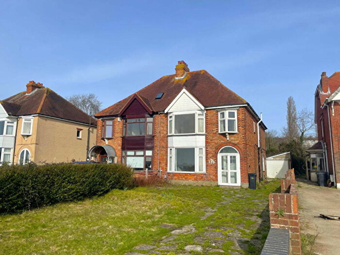 4 Bedroom Semi-Detached House For Sale In Southampton Road, Portsmouth, Hampshire, PO6
