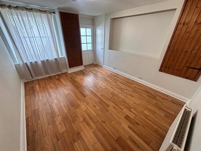 1 Bedroom Flat To Rent In London Road, Cheltenham, GL52