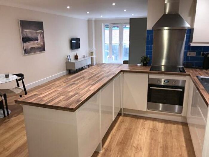 1 Bedroom Apartment To Rent In Market Street, Bracknell, RG12