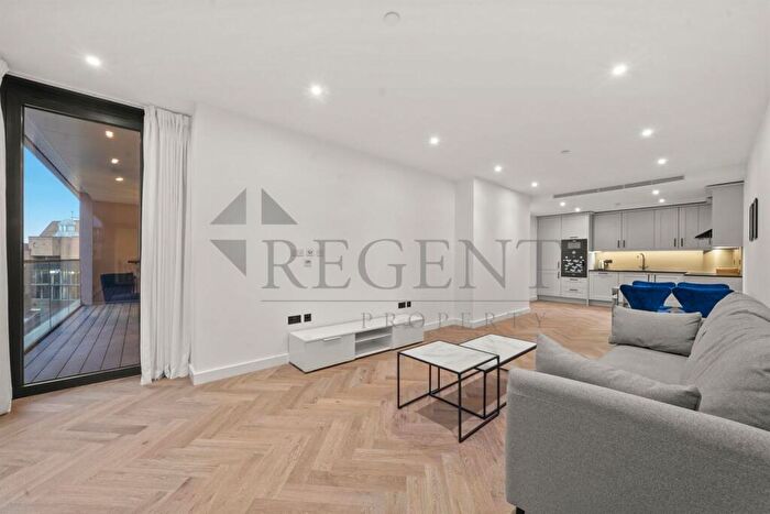 2 Bedroom Apartment To Rent In Merino Gardens, London Dock, E1W