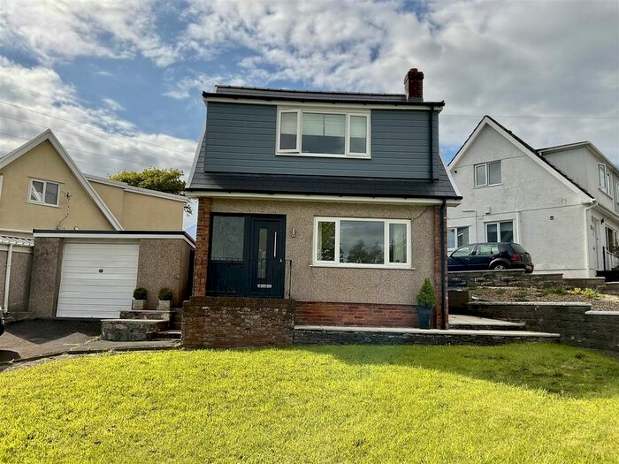3 Bedroom Detached House For Sale In Tegfynydd, Felinfoel, Llanelli, SA14