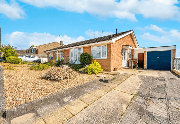 2 Bedroom Semi-Detached Bungalow For Sale In Milford Close, Wivenhoe, Colchester, CO7