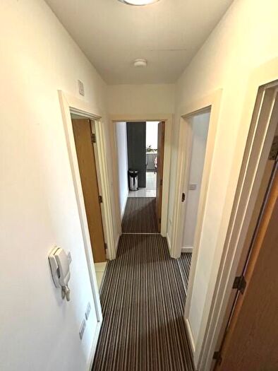 2 Bedroom Apartment To Rent In Richmond Road, Cardiff(City), CF24