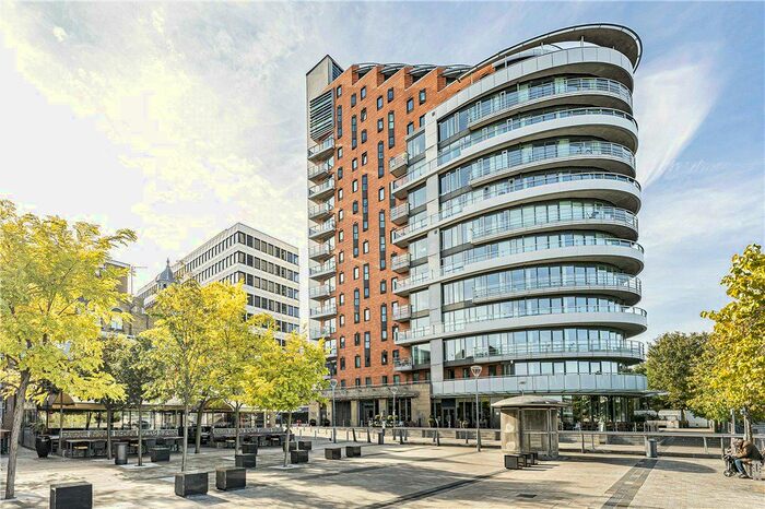 3 Bedroom Flat To Rent In Brewhouse Lane, Putney, SW15