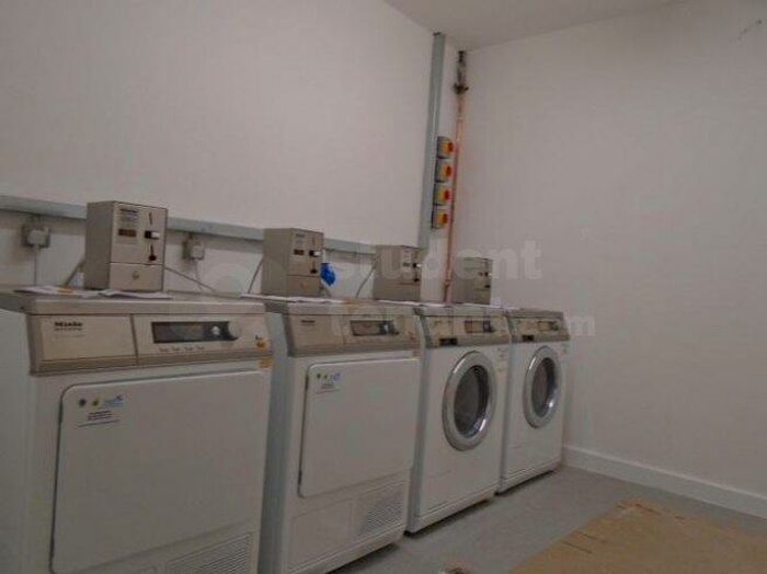 3 Bedroom Flat To Rent In Kempston Street (Kempston Court), L3