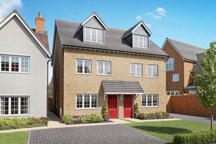 3 Bedroom Semi-Detached House To Rent In Discovery Close, Braintree, CM7