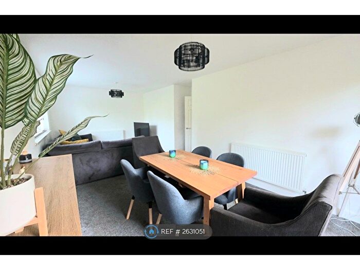 2 Bedroom Flat To Rent In Cromwell Lane, Coventry, CV4
