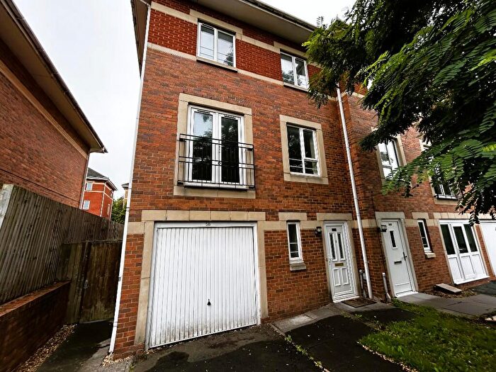 3 Bedroom Town House For Sale In Anchor Crescent, Birmingham, B18