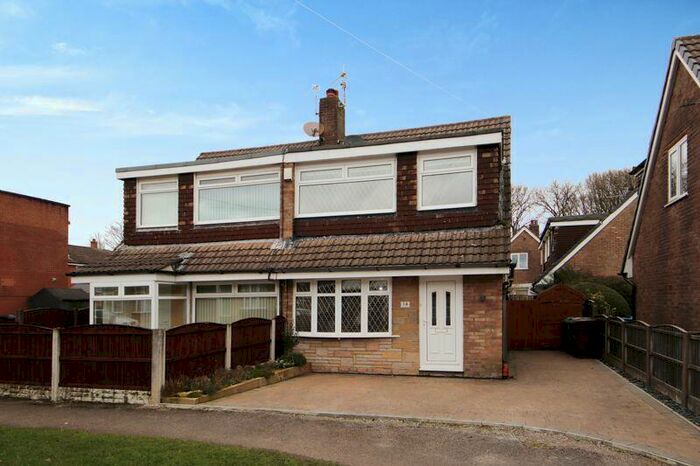 3 Bedroom Semi-Detached House To Rent In Broomfield Close, Ainsworth, BL2