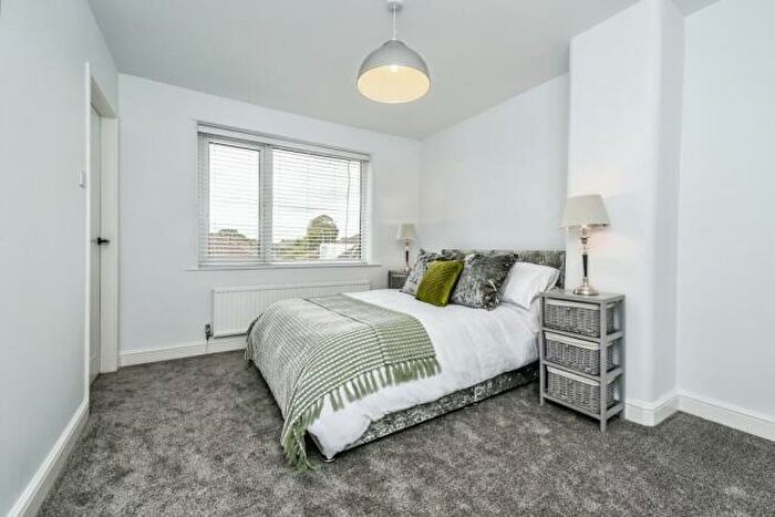 4 Bedroom Semi-Detached House To Rent In Sunnymede Drive, Maghull, L31