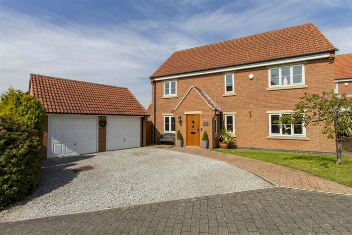 4 Bedroom Detached House For Sale In Oxcroft View, Stanfree, Chesterfield, S44
