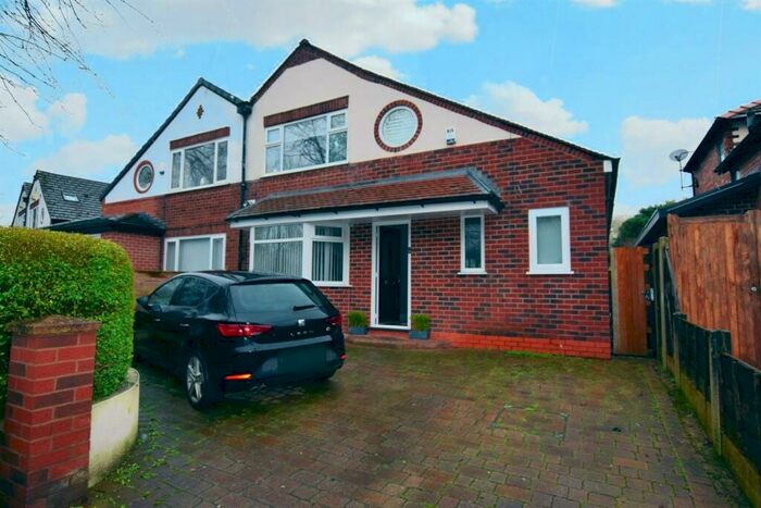 4 Bedroom Semi-Detached House To Rent In Ford Lane, Didsbury, Manchester, M20