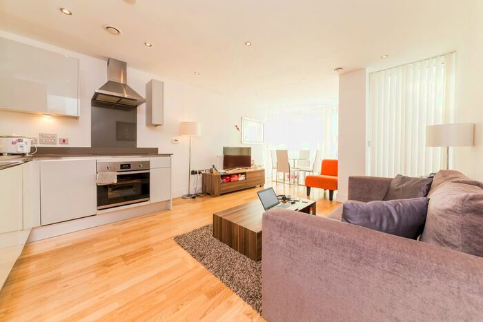 1 Bedroom Flat To Rent In The Crescent, Seager Place, Deptford, London, SE8