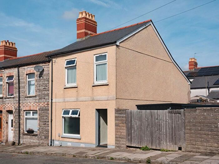2 Bedroom End Of Terrace House For Sale In King Street, Penarth, CF64