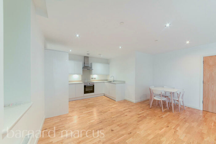 2 Bedroom Flat To Rent In Lansdowne Road, Croydon, CR0