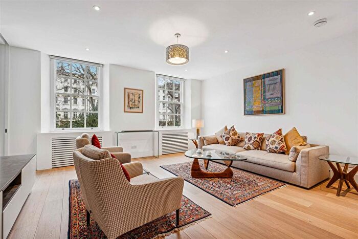 2 Bedroom Flat To Rent In Lowndes Square, London, SW1X