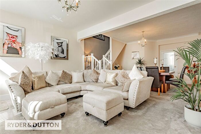 3 Bedroom Terraced House For Sale In Nuthurst Road, New Moston, Manchester, M40