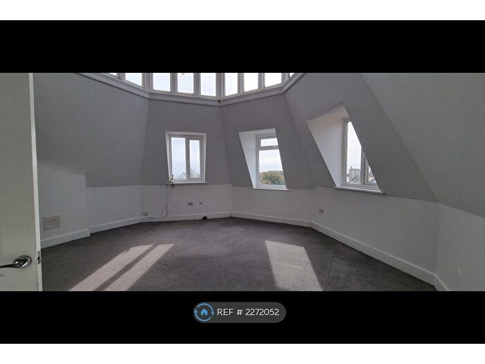 4 Bedroom Flat To Rent In Warwick Mansions, Worthing, BN11