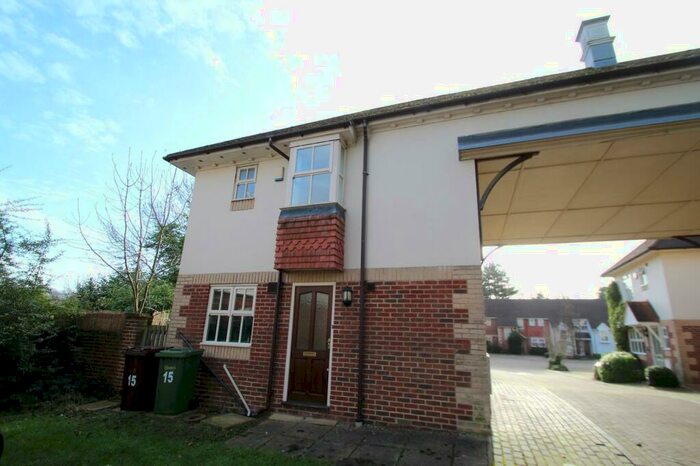 2 Bedroom Detached House To Rent In Redhouse Lane, Leeds, West Yorkshire, Uk, LS7