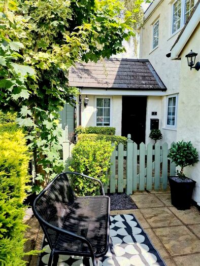 2 Bedroom Semi-Detached House To Rent In Bryn Pydew Road, Llandudno Junction, LL31