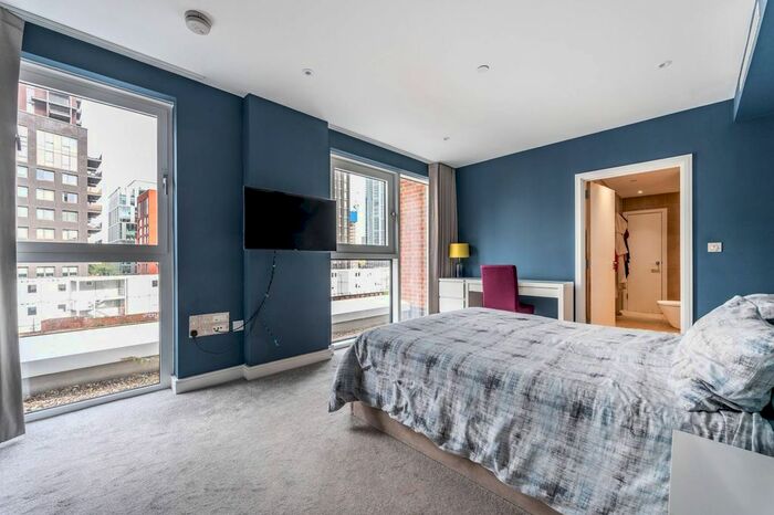 2 Bedroom Flat To Rent In Wandsworth Road, Nine Elms, London, SW8