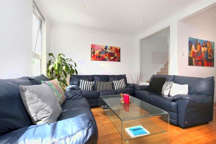 4 Bedroom Flat To Rent In Homer Street, Marylebone, London, W1H