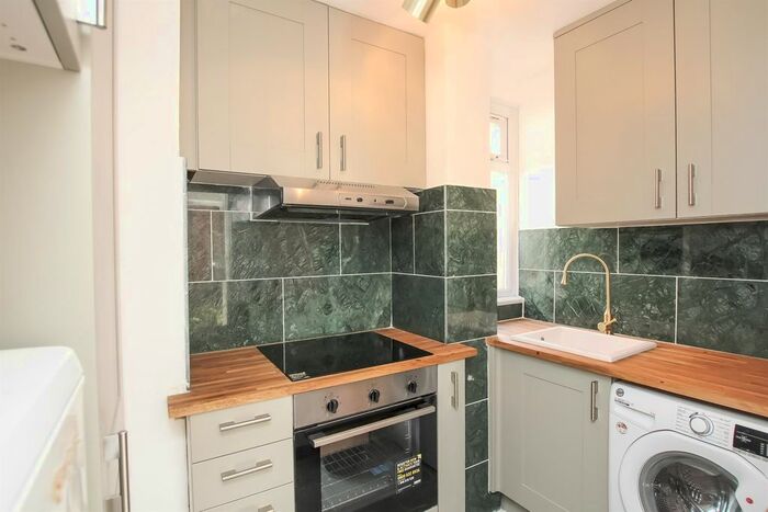 1 Bedroom Flat To Rent In Station Road, Hendon, NW4
