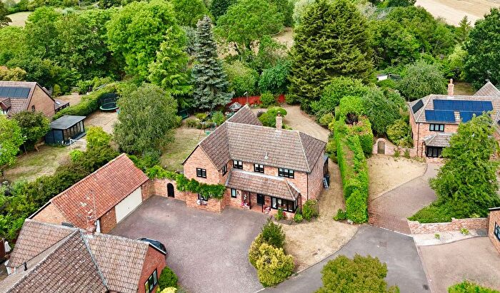 5 Bedroom Detached House For Sale In High Street, Riseley, MK44