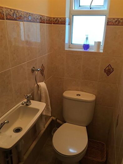 1 Bedroom Flat To Rent In St Andrews Road, Brighton, East Sussex, BN1