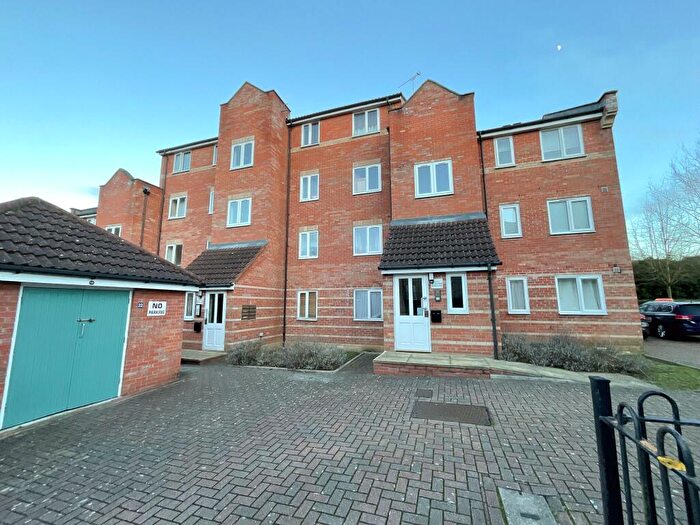 2 Bedroom Flat To Rent In Parkinson Drive, Chelmsford, CM1