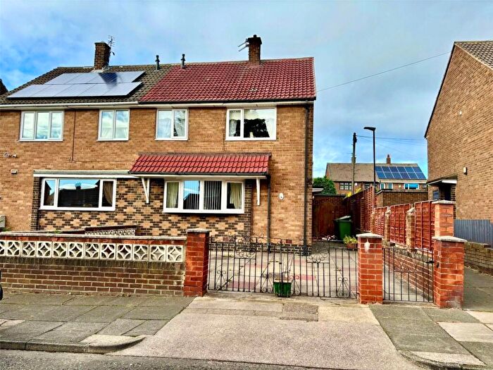 3 Bedroom Semi-Detached House For Sale In Abbey Drive, Houghton Le Spring, Tyne And Wear, DH4