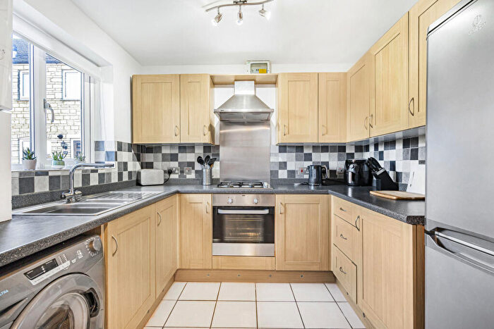 2 Bedroom Terraced House For Sale In Avocet Way, Bicester, OX26