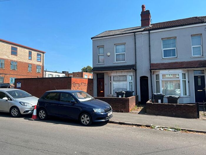 3 Bedroom End Terrace House For Sale In St. Benedicts Road, Small Heath, Birmingham, B10