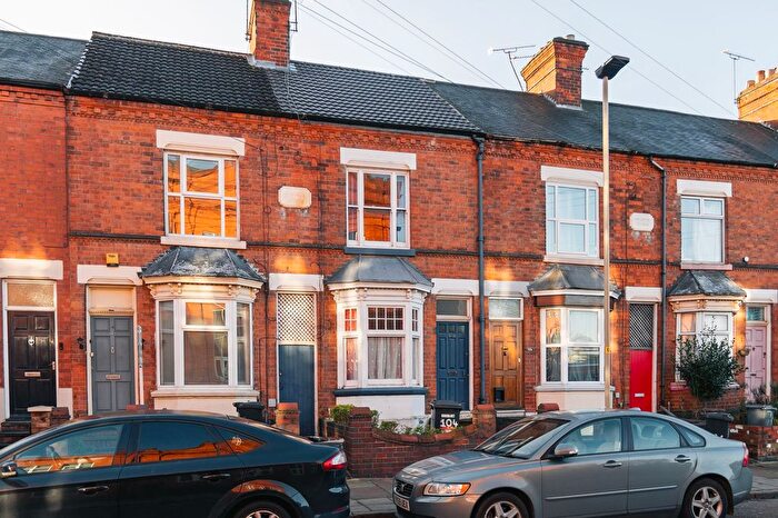 2 Bedroom Terraced House For Sale In Knighton Fields Road East, Leicester, LE2