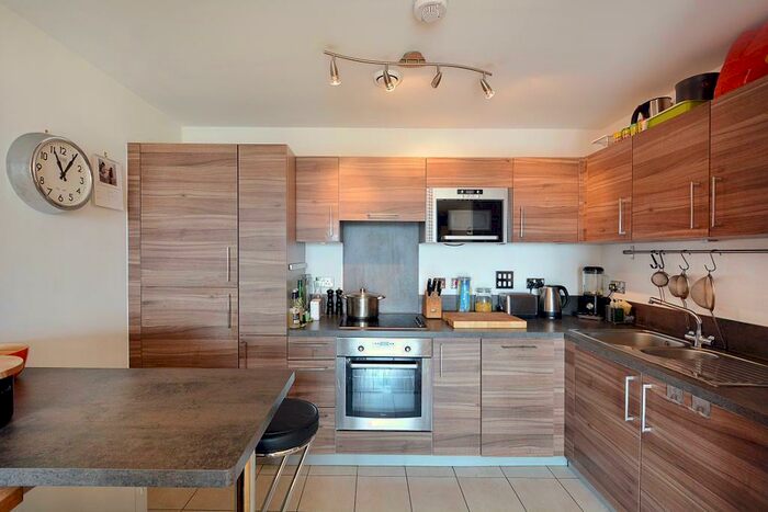 2 Bedroom Flat To Rent In Labyrinth Tower, Dalston Square, London, E8