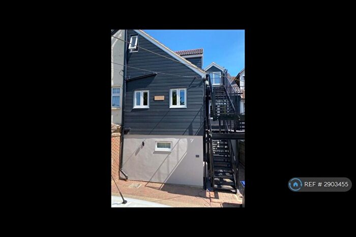 1 Bedroom Flat To Rent In Haemes House, Camberley, GU16