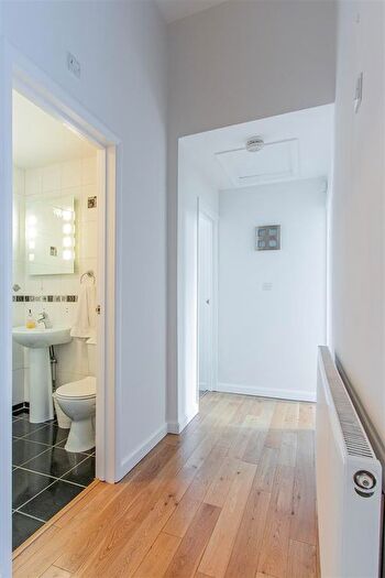 2 Bedroom Flat To Rent In Cowbridge Road East, Canton, Cardiff, CF11