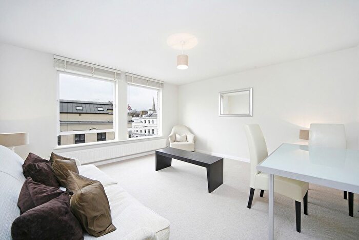2 Bedroom Flat To Rent In Fulham Road, Chelsea, London, Uk, SW3