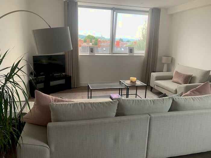 2 Bedroom Flat To Rent In Cathedral Road, Hamilton Street, Cardiff, CF11