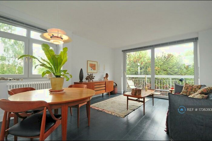 2 Bedroom Flat To Rent In Highgate Heights, London, N6