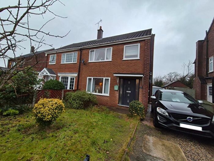 3 Bedroom Semi Detached House For Sale In Eastfield Drive, Woodlesford, Leeds, LS26