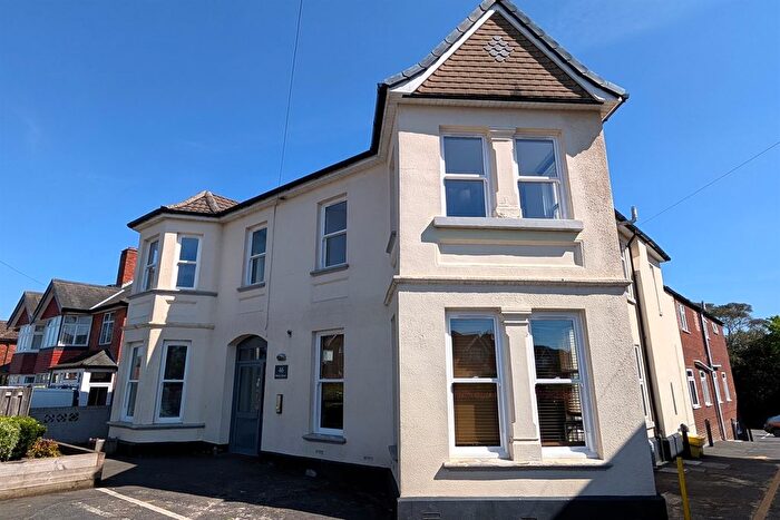 1 Bedroom Flat To Rent In Peartree Avenue, Sholing, SO19