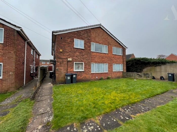 2 Bedroom Maisonette To Rent In Kington Way, Birmingham, West Midlands, B33